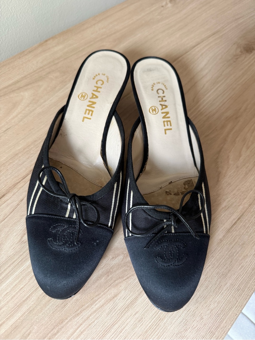 CHANEL Black Canvas CC Logo Bow Slip-On Mules